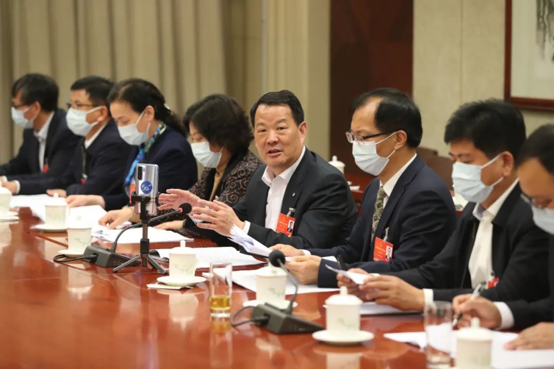 		聚焦两会 | 彭寿代表持之以恒为行业高质量生长建言献策_国际交流_优德88集团有限公司	