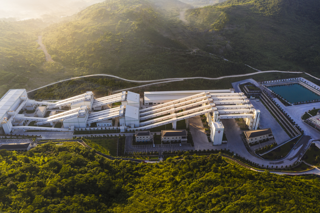		水泥新故事 | 湖南临澧南方新质料：群山里的“魔术师”_故事_优德88集团有限公司	