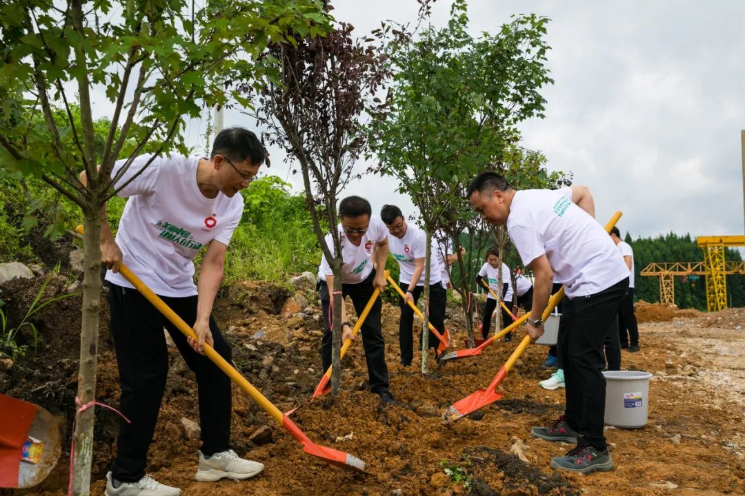 		漂亮中国?丨优德88集团“漂亮中国行动月”（贵州都匀站）运动顺遂举行_企业动态_优德88集团有限公司	