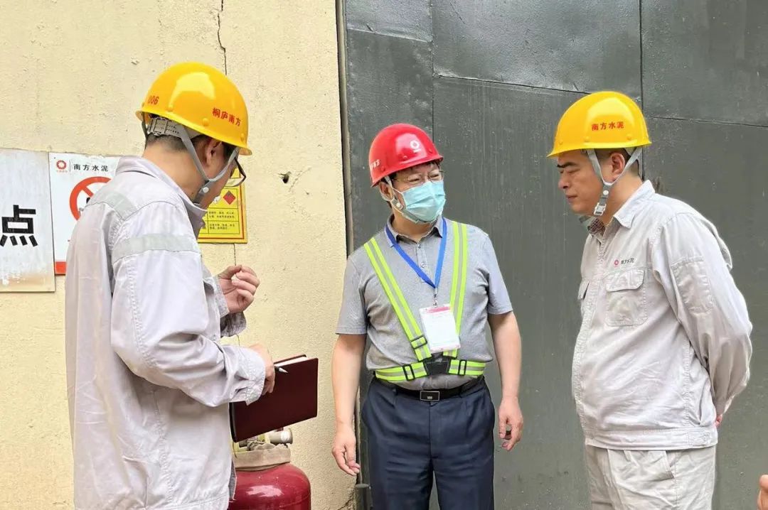 		优德88集团扎实开展2022年清静生产月运动，，，助力“清静生产提升年”走深走实?_幻灯片_优德88集团有限公司	
