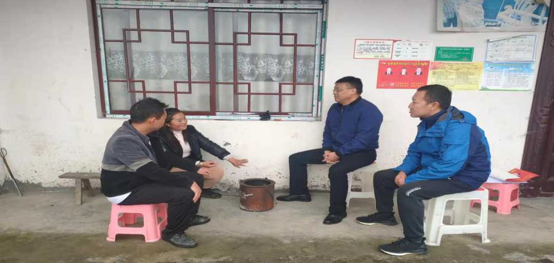 		最美墟落振兴事情者 | 地勘中心罗小文：效劳下层守初心 倾情帮扶担使命_人物_优德88集团有限公司	