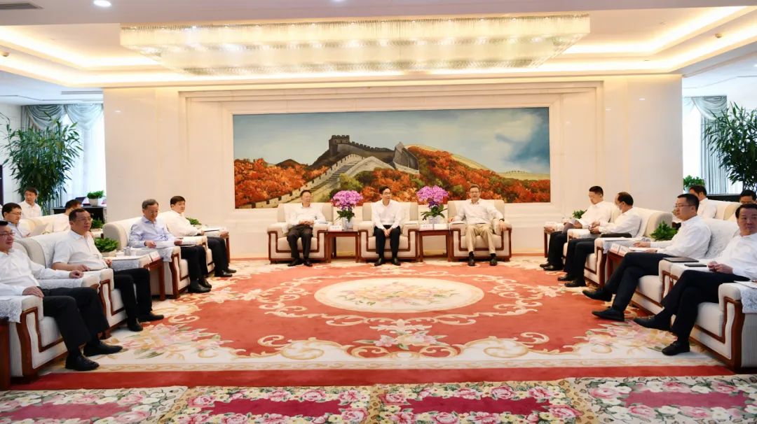		优德88集团、国家电投、中国铁建举行新能源立异同盟相助谈判_优德88要闻_优德88集团有限公司	