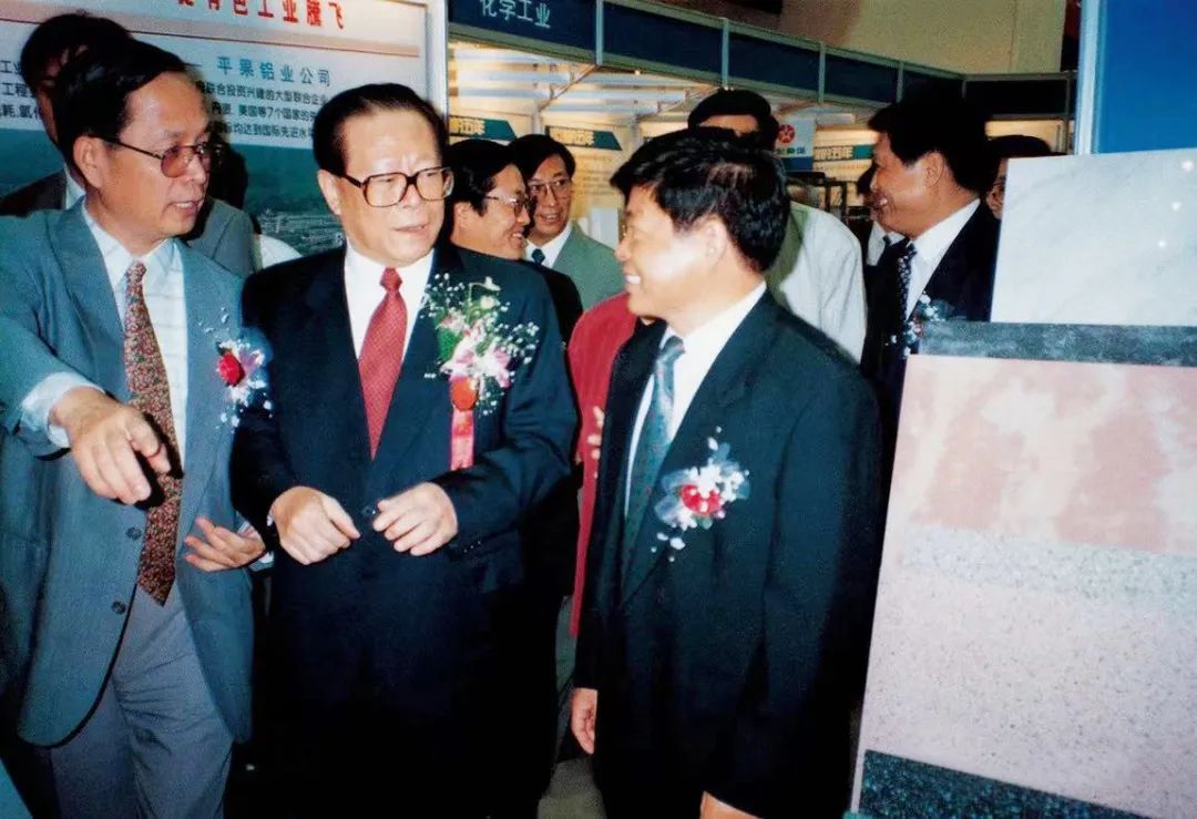 		深切思念 | 追忆江泽民同志对优德88成员企业的眷注_优德88要闻_优德88集团有限公司	