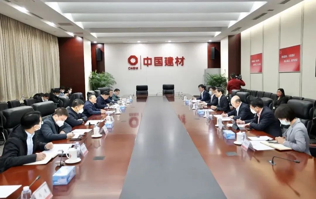 		周育先会见贵州省委常委、贵阳市委书记胡忠雄一行_优德88要闻_优德88集团有限公司	