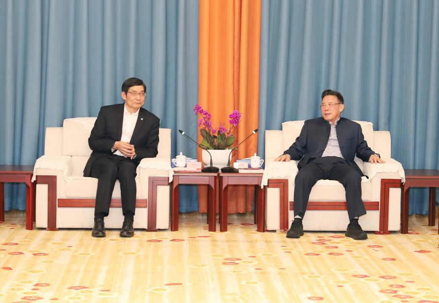 		周育先到湖南开展调研 | 深入一线指导，，，，，走访主要客户，，，，，开展商务谈判_优德88要闻_优德88集团有限公司	