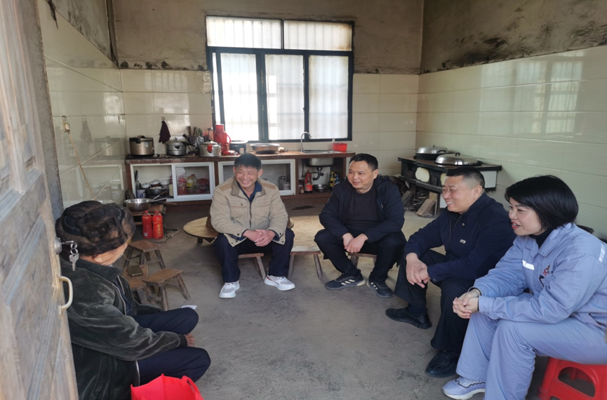 		践行二十大精神，，，，，我们都是追“锋”人 | 各企业举行传承雷锋精神系列运动_深学思悟_优德88集团有限公司	