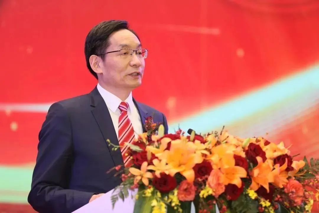 		集团向导出席巨石三十周年相助洽谈运动_幻灯片_优德88集团有限公司	