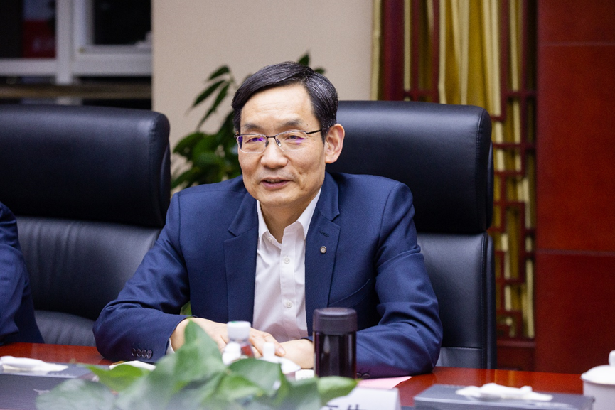 		周育先到中材建设调研指导数字化转型事情_优德88要闻_优德88集团有限公司	