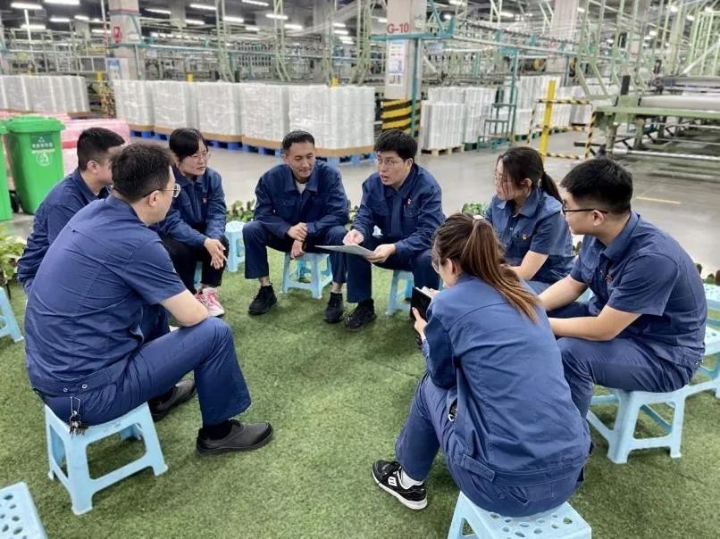 		“争做奋进青年 打造国之大材 建设天下一流”——建材青年有话说_责任与文化_优德88集团有限公司	