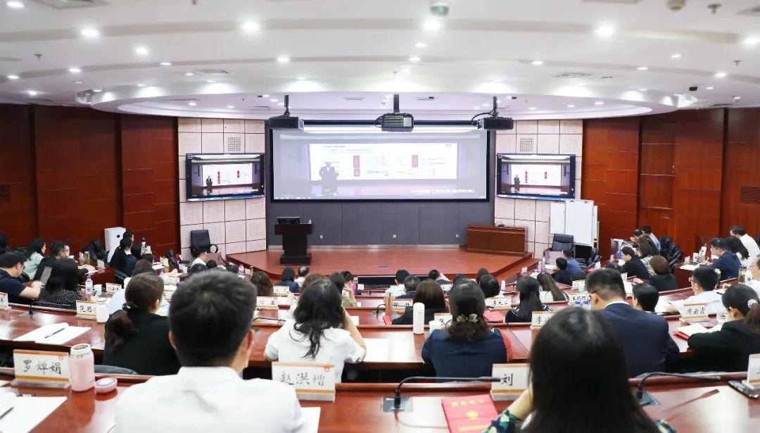 		周育先为集团组织部长培训班专题授课_优德88要闻_优德88集团有限公司	