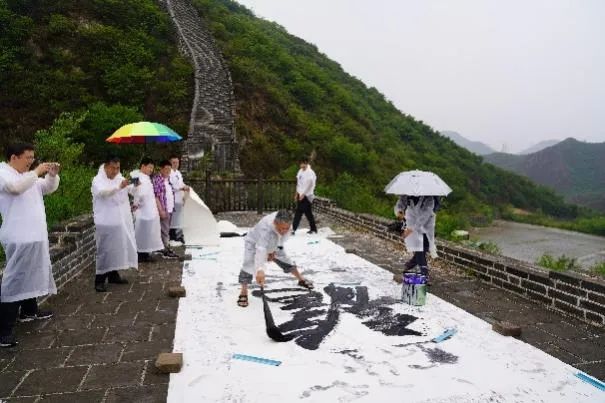 		当“龙牌”邂逅“龙节”，，，，一起向美而行_责任与文化_优德88集团有限公司	