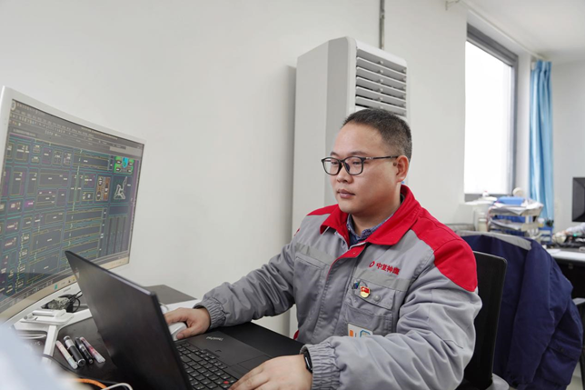 		最美科研先锋 | 中复神鹰林康：程序员跨界工程师的生长历程_最美建材人_优德88集团有限公司	
