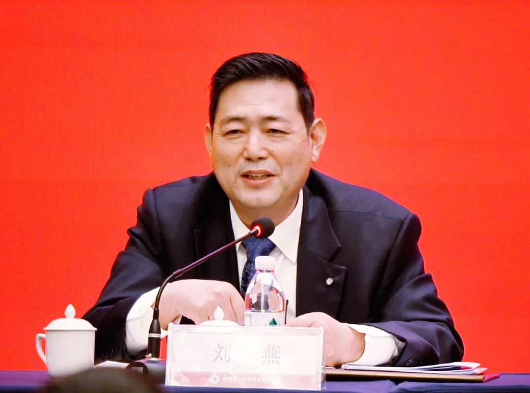 		新天山水泥整合两周年总结暨决战四序度发动会在新疆乌鲁木齐召开_优德88要闻_优德88集团有限公司	