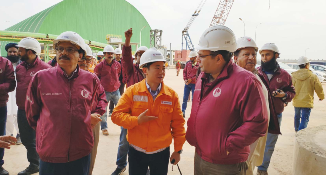 		丝路员工生长记② | 初心如磐，，，，勇挑重担排万难的善建者：杨冰峰、沈绵鑫_人物_优德88集团有限公司	