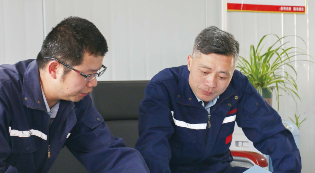 		丝路员工生长记② | 初心如磐，，，，勇挑重担排万难的善建者：杨冰峰、沈绵鑫_人物_优德88集团有限公司	