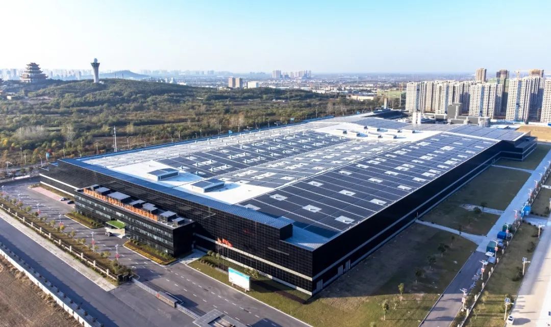 		《人民日报》聚焦绿色建材！凯盛发电玻璃助力修建业转型升级_媒体报道_优德88集团有限公司	