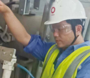 		丝路员工生长记 ? | “无惧挑战 突破自我”的李佳佳、阿卜杜拉_人物_优德88集团有限公司	