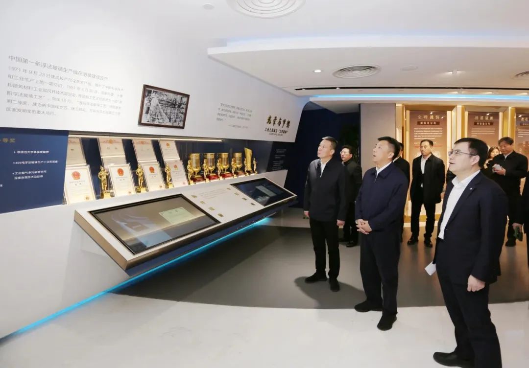 		周育先会见无锡市委书记杜小刚一行_优德88要闻_优德88集团有限公司	