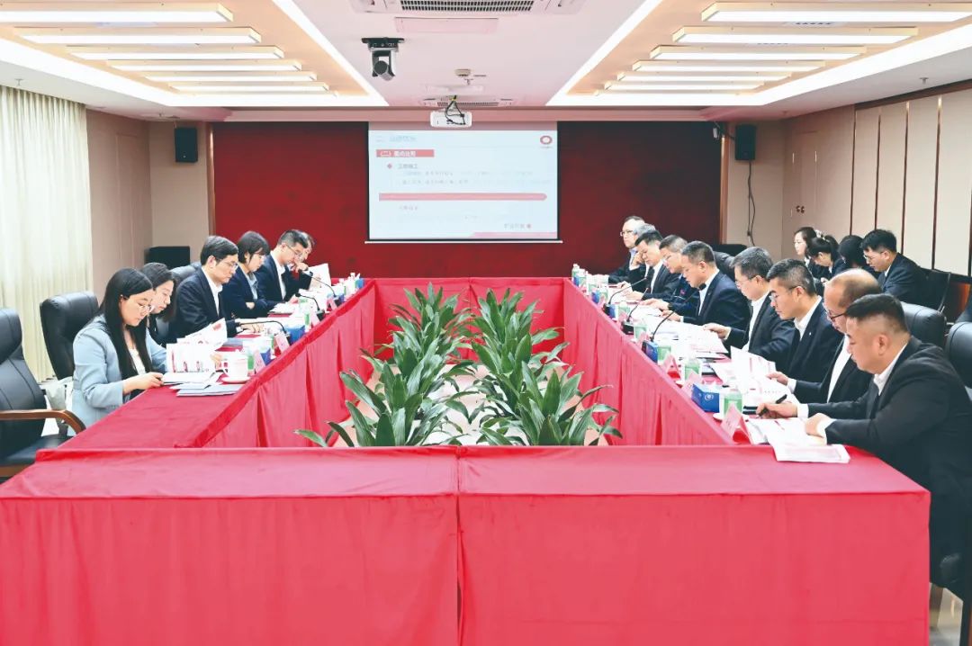 		周育先到北新嘉宝莉和地勘中心广东总队调研_优德88要闻_优德88集团有限公司	