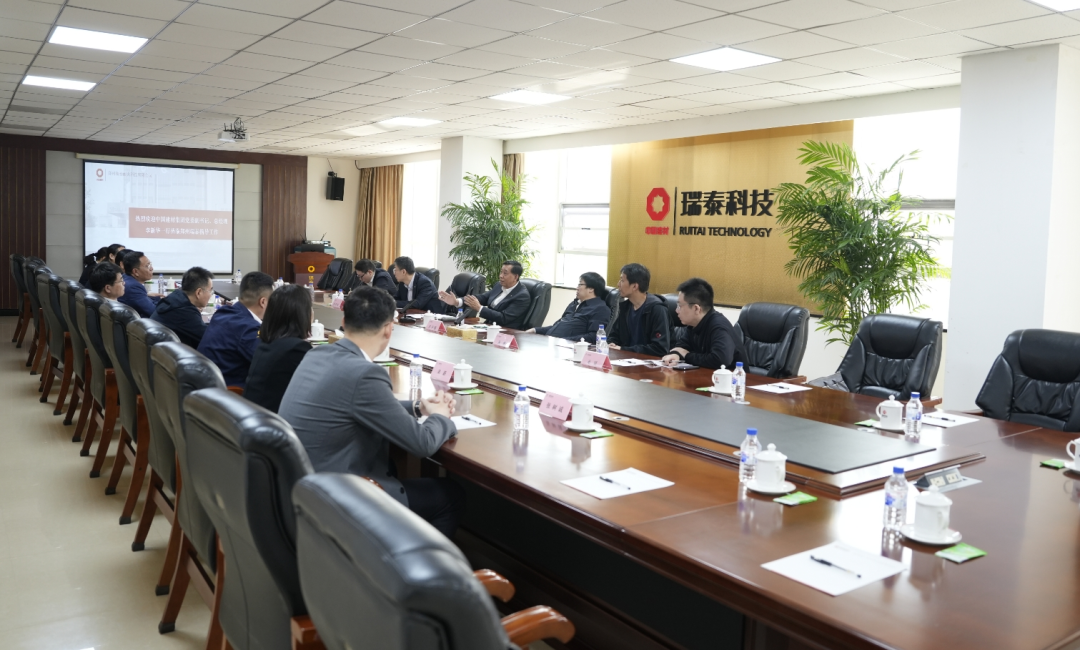 		李新华调研部分在豫企业_优德88要闻_优德88集团有限公司	