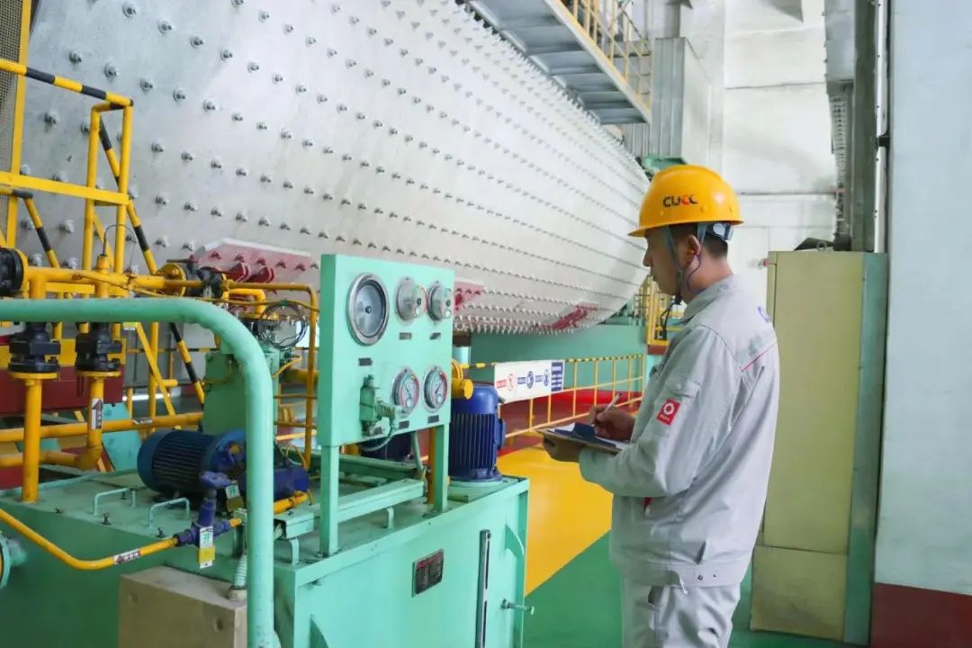 		方寸之地，，，，“位”你而来 | 快来PICK建材人心中的最美工位吧！_责任与文化_优德88集团有限公司	