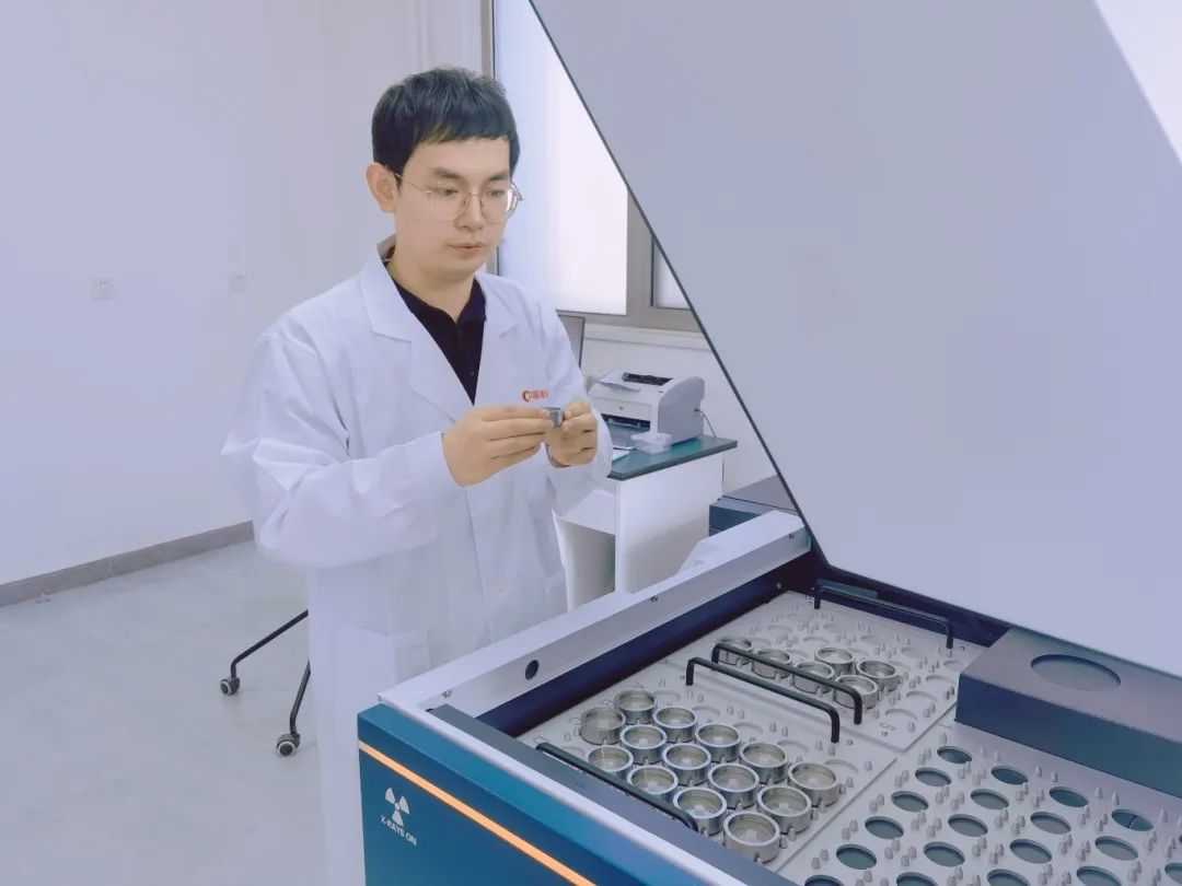 		方寸之地，，，，“位”你而来 | 快来PICK建材人心中的最美工位吧！_责任与文化_优德88集团有限公司	