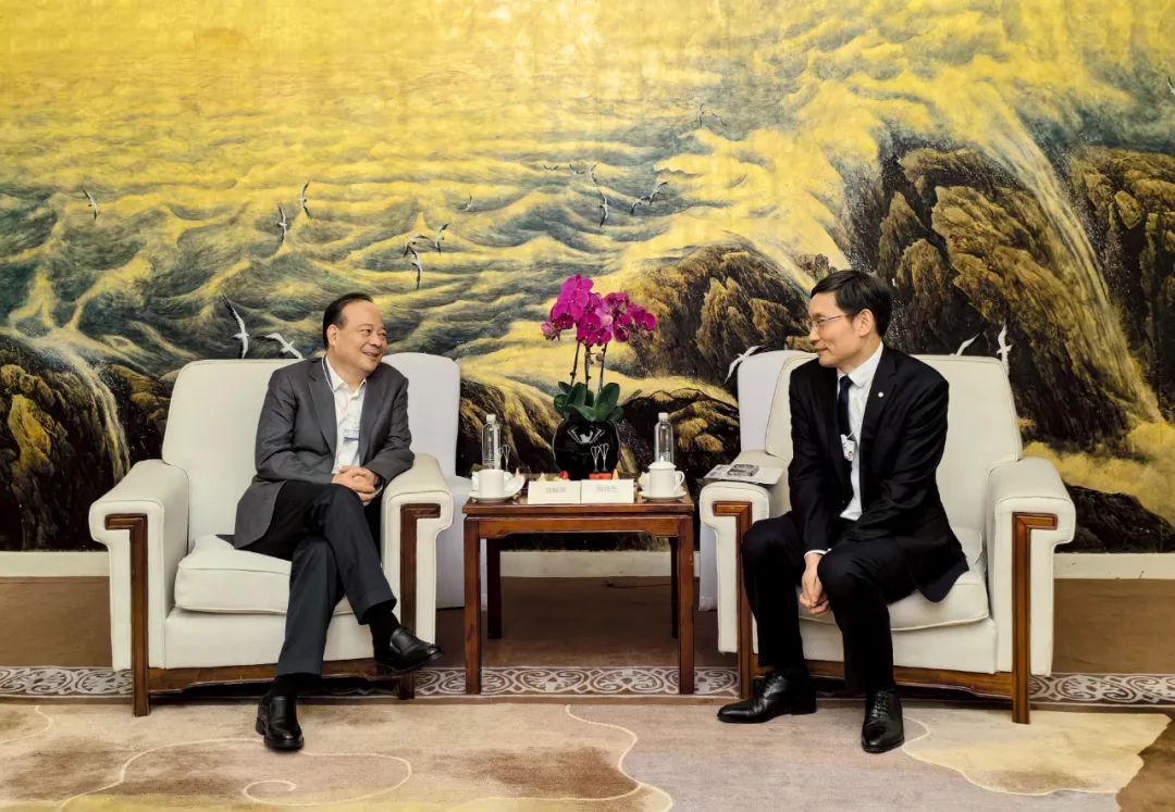 		周育先受邀出席2024年夏日达沃斯论坛_优德88要闻_优德88集团有限公司	