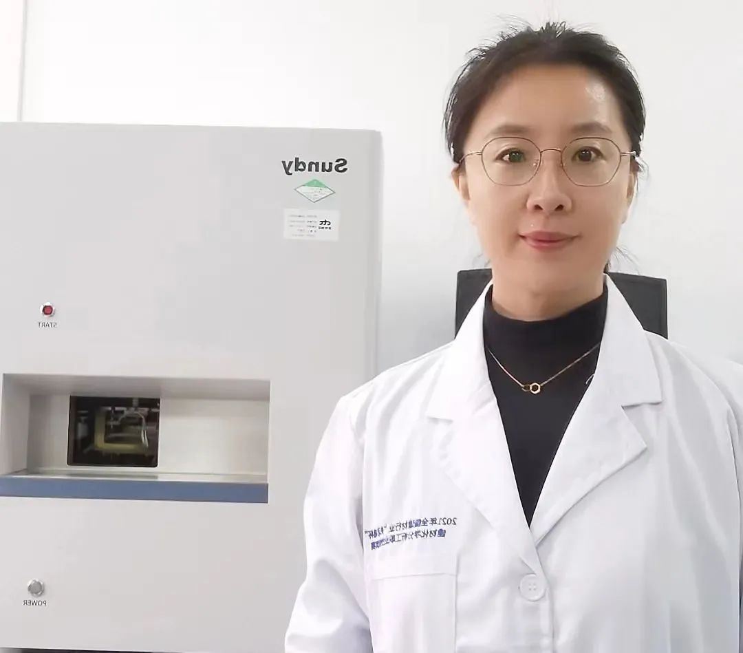		 最美工程手艺职员丨国检集团古小华：水泥质检“花木兰” _人物_优德88集团有限公司	