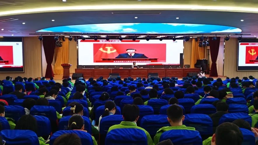 		 出彩建材人 | 他们的事迹微视频获国务院国资委奖项！ _人物_优德88集团有限公司	