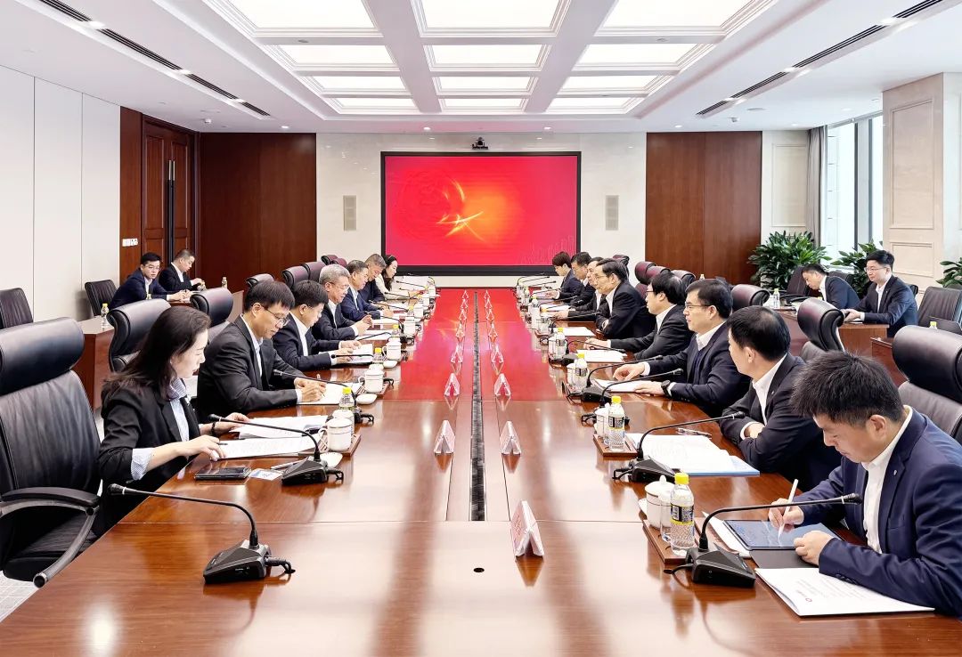 		 周育先造访中建集团 _优德88要闻_优德88集团有限公司	