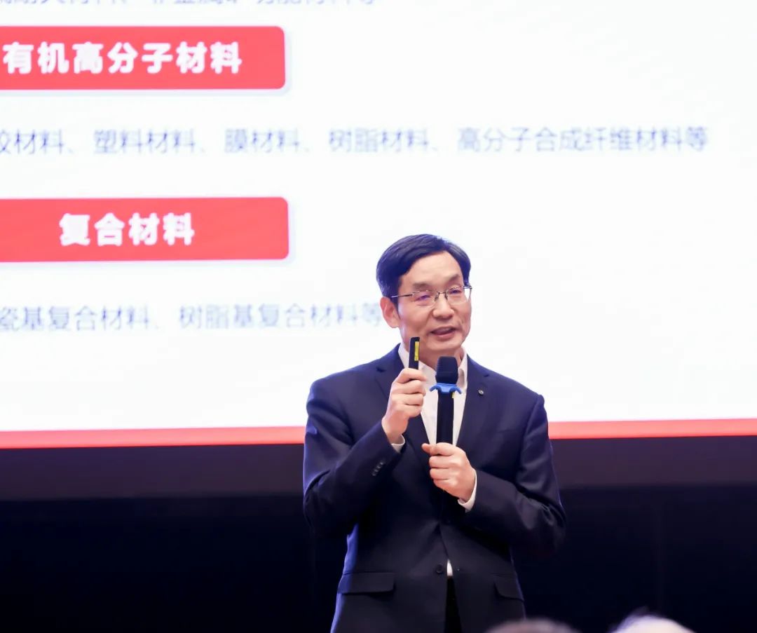 		 周育先走进清华大学开展专场招聘宣讲 _优德88要闻_优德88集团有限公司	