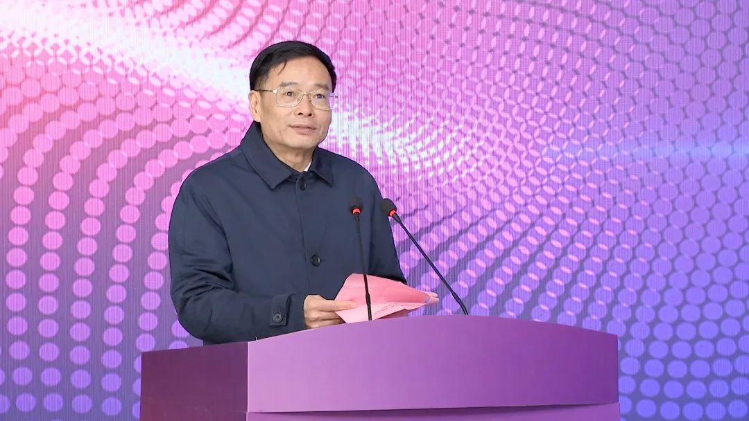 		 周育先出席泰山玻纤太原项目燃烧投产仪式 _优德88要闻_优德88集团有限公司	