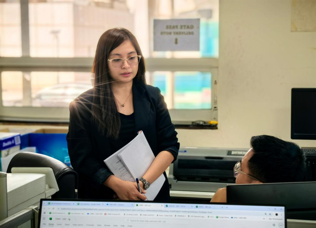 		 光线闪亮的优德88大女主驾到~ _人物_优德88集团有限公司	