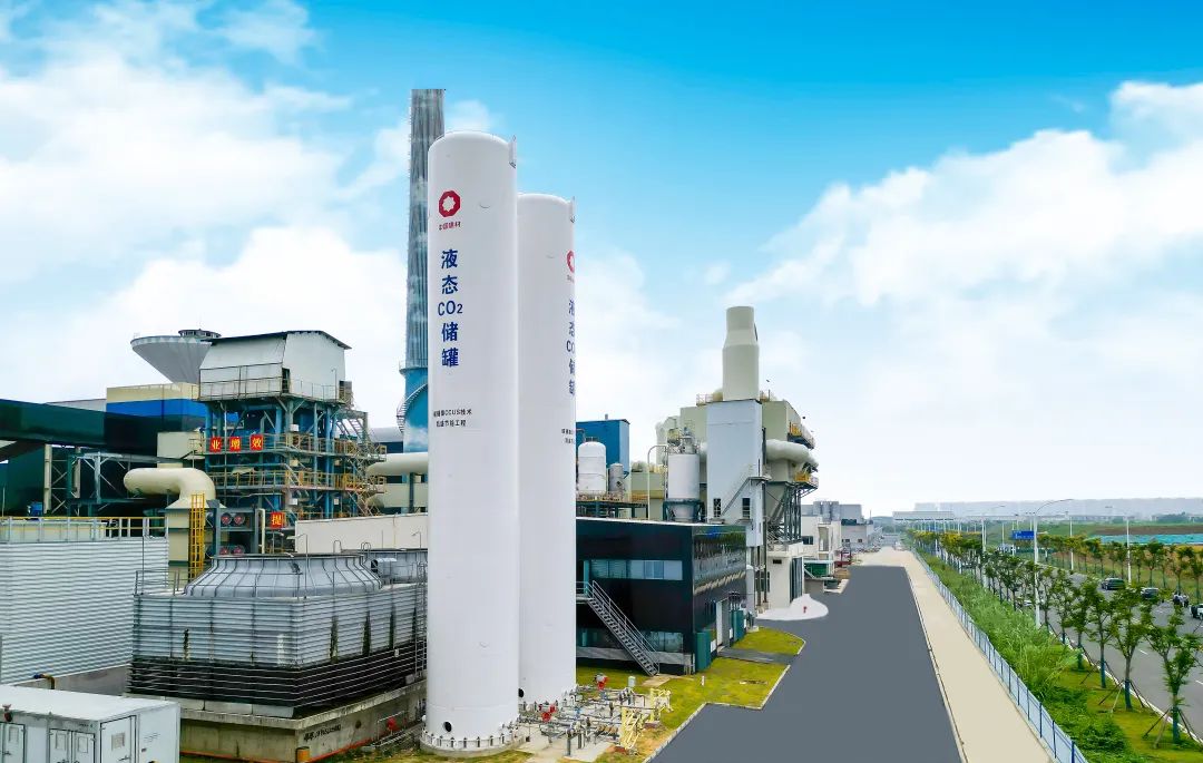 		 两会专访 | 周育先详解2025优德88集团“加减乘除”四篇文章 _媒体报道_优德88集团有限公司	