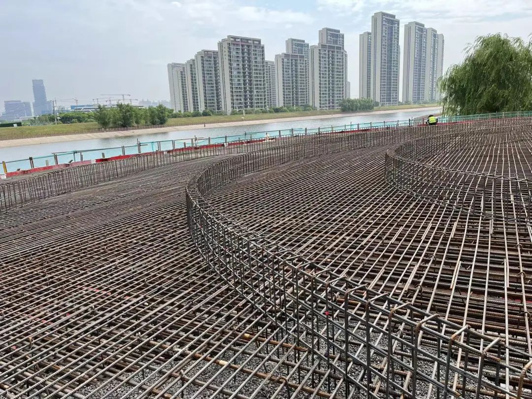 		走遍中建材 | 从地下70米到云端620米，，，，，华东质料用混凝土科技倾覆修建想象~_企业动态_优德88集团有限公司	