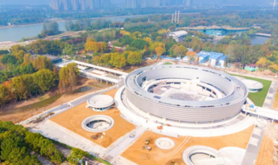 		走遍中建材 | 从地下70米到云端620米，，，，，华东质料用混凝土科技倾覆修建想象~_企业动态_优德88集团有限公司	
