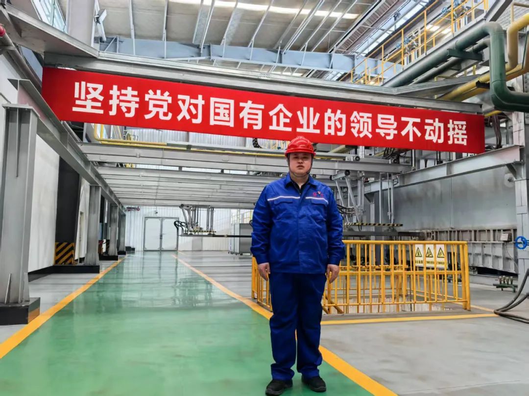 		致敬劳模 | 从司炉工到天下劳模，，他半辈子就图年轻人眼里的那束光！_人物_优德88集团有限公司	