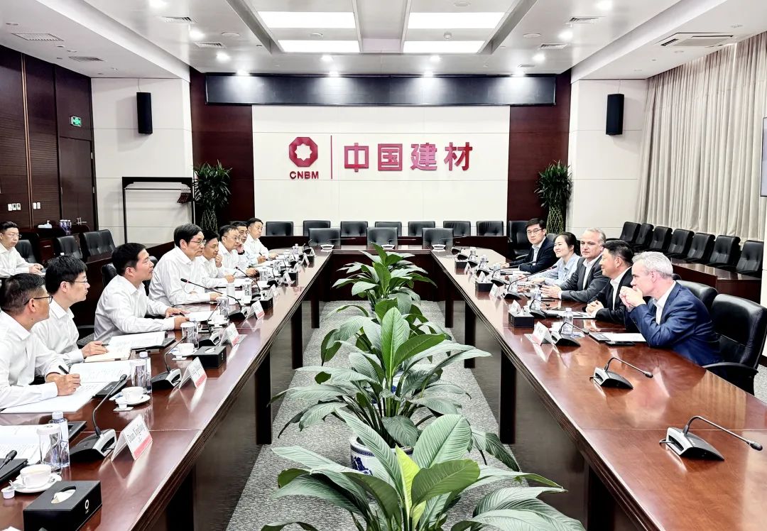 		周育先会见西卡亚太区总裁姚思博一行_优德88要闻_优德88集团有限公司	